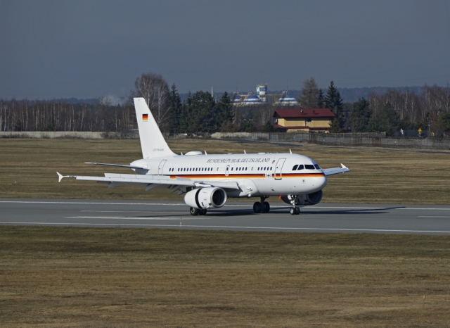  AAB3008qq